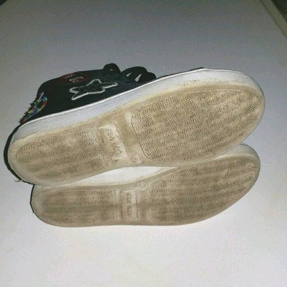 Steve Madden Girls Sneakers - Picture 6 of 6